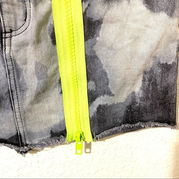 Carmar Acid Wash Denim Mini Skirt - Picture 7 of 14